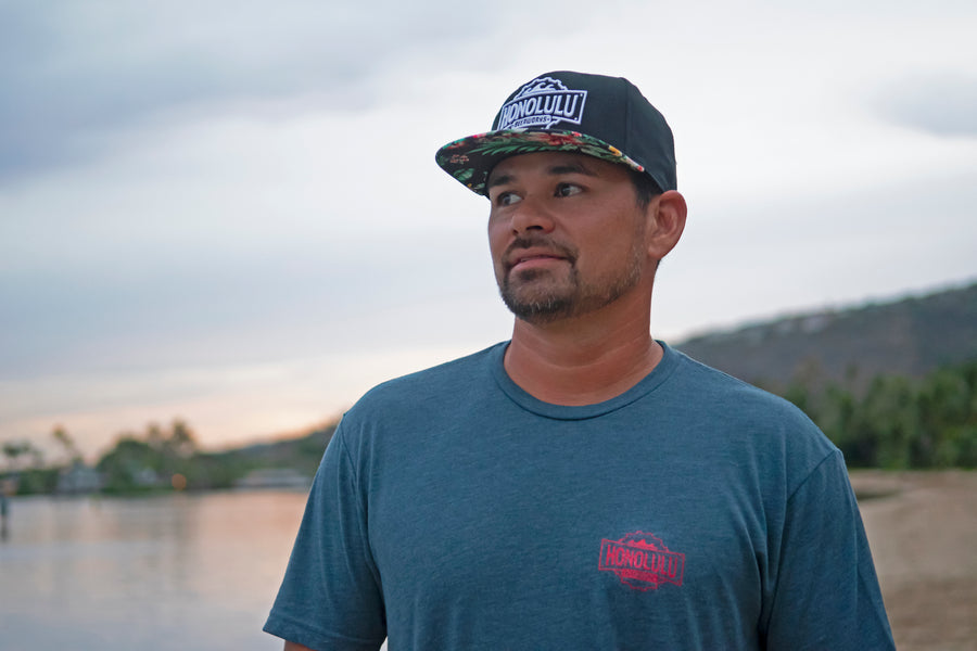 Men's HBW Logo T (Slate Blue/Red)