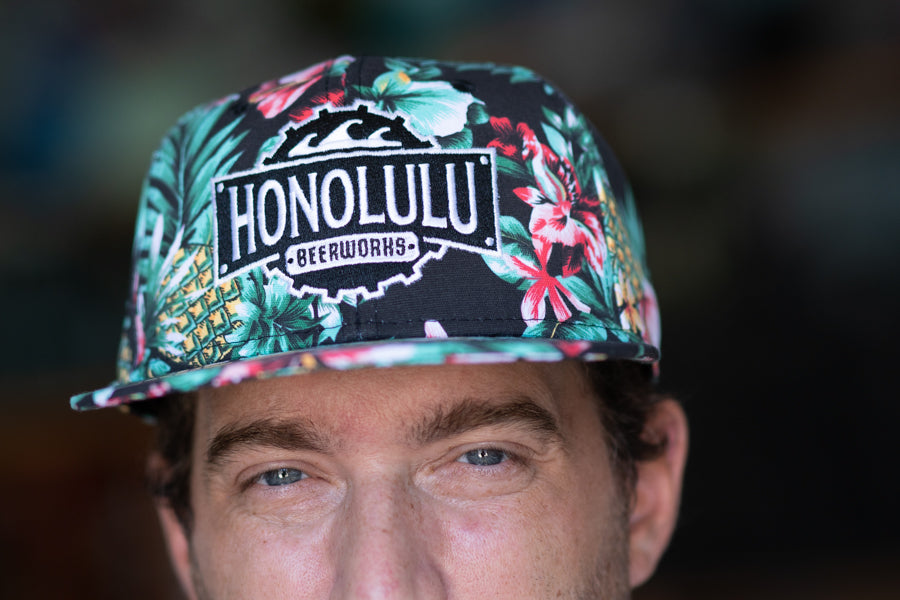 Flat Bill Black Hawaiian Print Hat (Hawaiian)